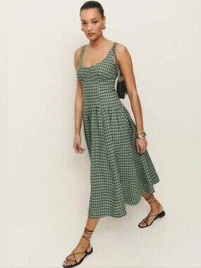 Like New Reformation Roslyn Linen Dress in Cactus Size 6